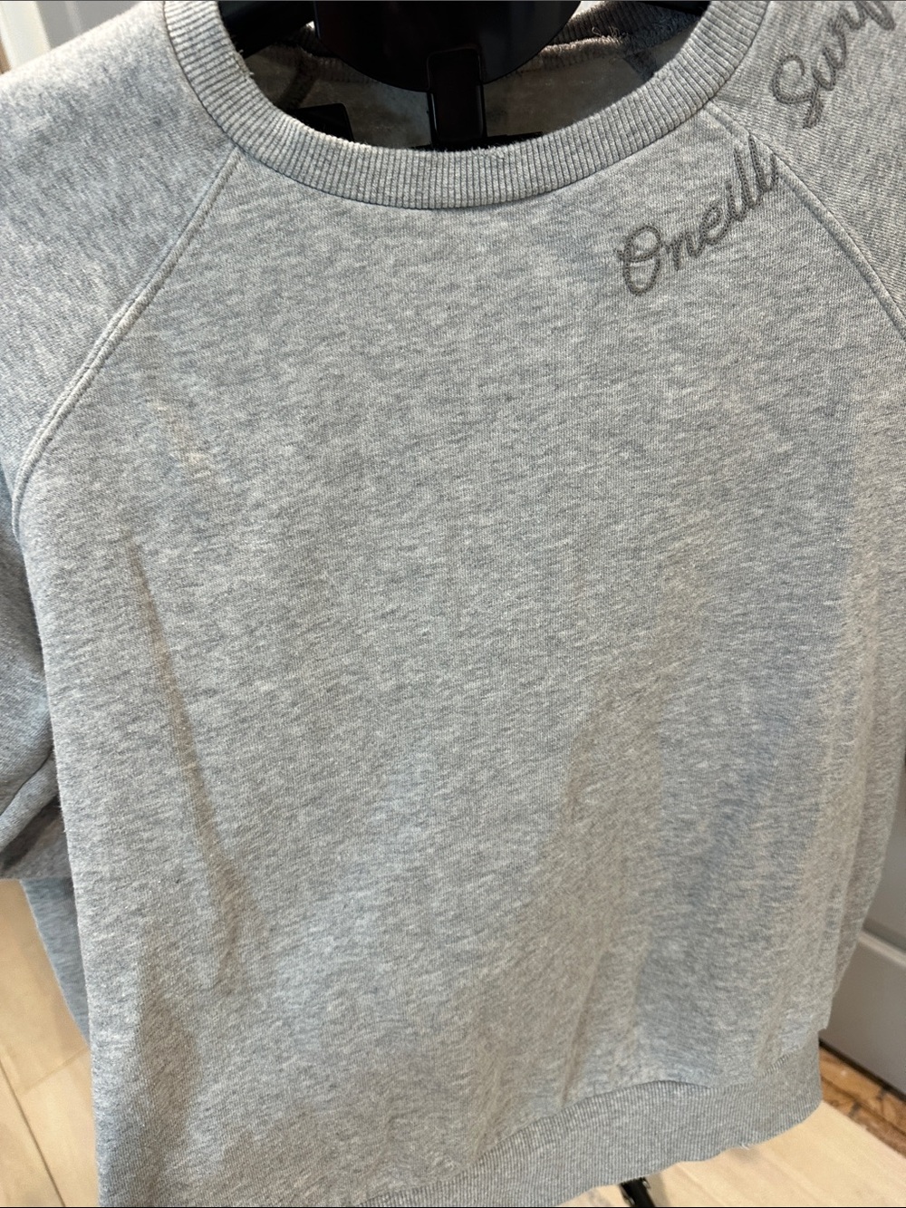 O'Neill Surf Heather Gray Crewneck Sweatshirt with Script Shoulder Logo - Picture 4 of 8
